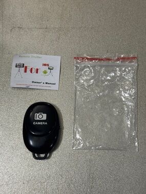 Wireless Bluetooth Remote Camera Shutter – Portable Selfie Clicker iOS Andriod